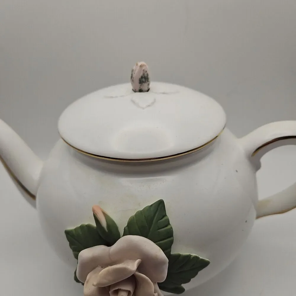 Teleflora Vintage Porcelain Teapot 3D Pink Roses Gold Trim 6.5